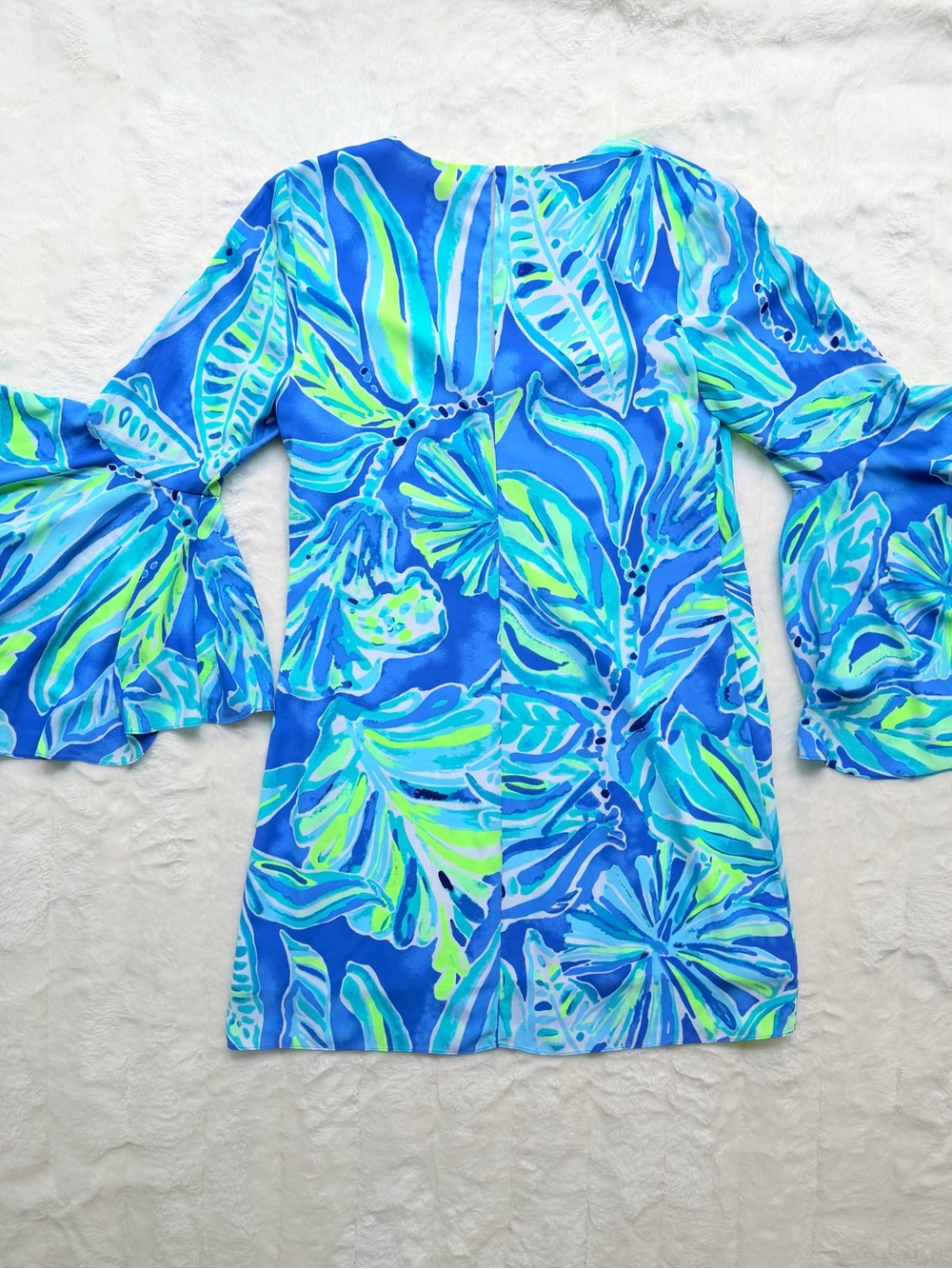 Lilly Pulitzer Blue Tropical Bell Sleeve Shift Dress Size 8 Resort Vacation - Picture 7 of 9